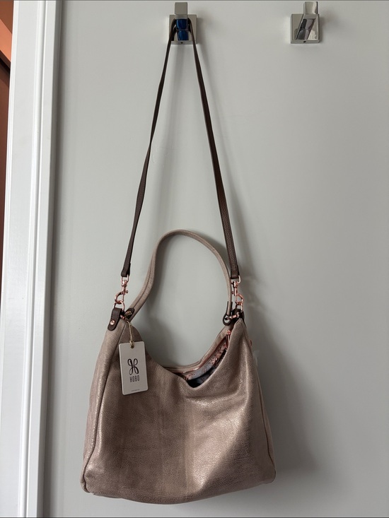 HOBO Handbags - HOBO Delilah Slouchy Shoulder Bag with Rose Gold Hardware
